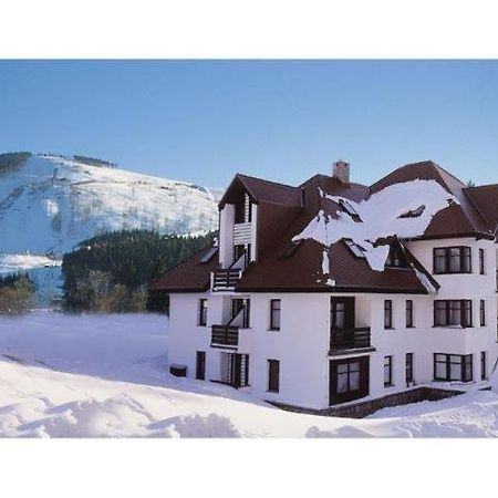 M+M Apartman Гаррахов Экстерьер фото