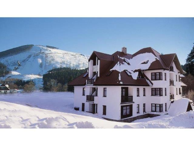 M+M Apartman Гаррахов Экстерьер фото